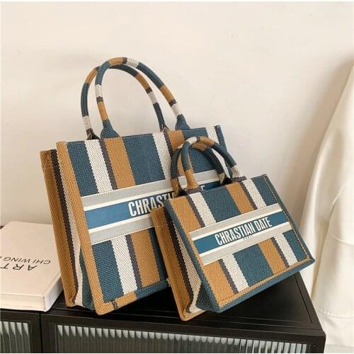 2021 Summer New Trend Western Style Wild Fashion Large Capacity School Commuting High-Quality Texture Women Portable Tote Bag