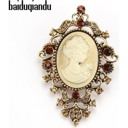 Baiduqiandu New Arrival Vintage Crystal Queens Cameo Brooch Pins for Women Dress Shirt Accessories