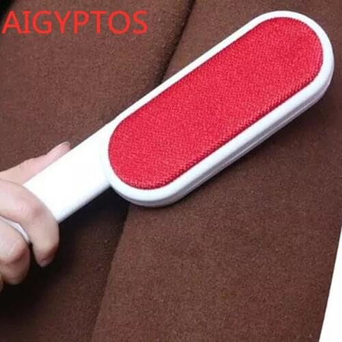 Woolen coat cashmere electrostatic hair removal brush sticking