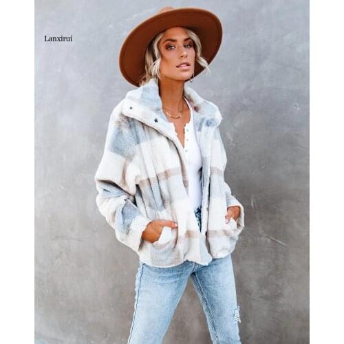 Autumn/winter Temperament Casual Female Commuter Jacket Imitation Fur Jacket Warm Plaid Short Fur Vintage Coat for Women