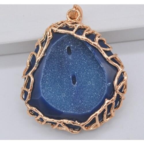 Natural Cavity Carnelian Natural Stone GEM Pendant Monolithic Jewelry S3133