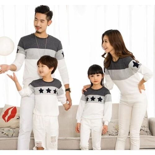 Family Matching Outfits Embroidery Star Cotton Men Women Child T-Shirt Family Look Fashion Mother Father Baby Boy Girl Clothes