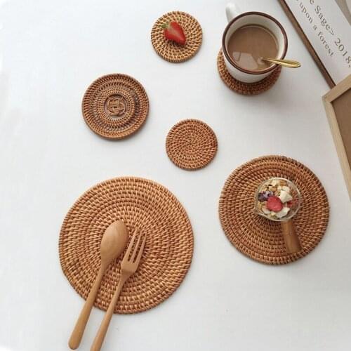 Natural Rattan Coasters Bowl Pad Handmade Insulation Round Placemats Table Padding Cup Mats Kitchen Decoration Table Mat