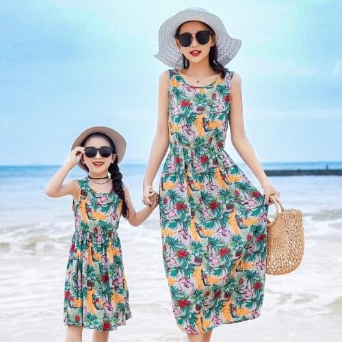 New Family Matching Outfits Sleeveless Strapped Parent Child Dress Bohemian Style Printed Mother & Daughter Matching Clothes