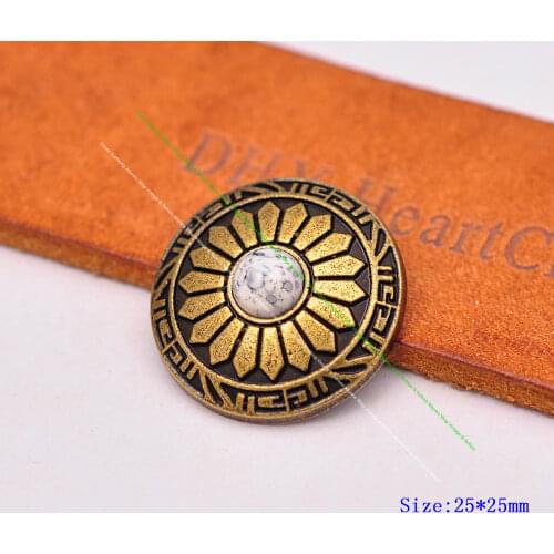 10pcs 25mm Antique Brass Sun Flower Engraved White Turquoise Leathercraft Accessories Horse Saddle Tack Belt Conchos Screw back