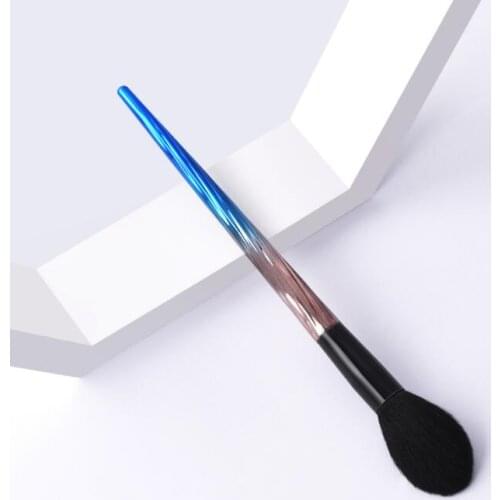 Single makeup brushes makeup tool Highlighter Brush flame brush beauty makeup