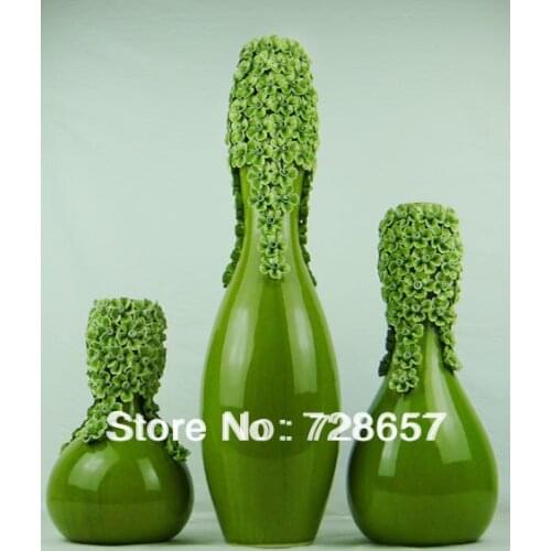 Modern Fashion Simple Household Decorative Ceramic and Earthenware Glazed Vase of Handmade Flower. Nice Pastoral Ceramics Vase