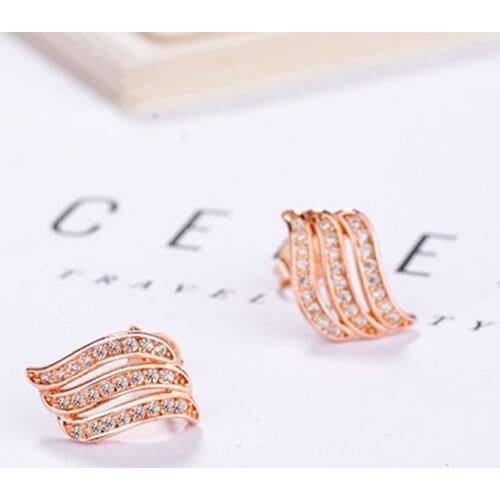 Hot Sale Romantic Heart Shape Sterling Zircon Filled Heart Shaped Stud Earrings for Women Wedding Jewelry Crystal Earring Gifts