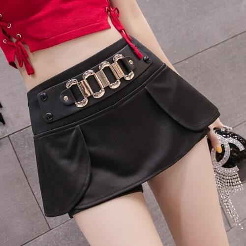 2020 Spring and summer new ruffled high-waisted puffy short skirt womens mini short skirts anti-failure A-line hakama