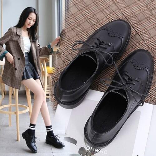 Round toe carved brogue shoes British student chunky lace-up bullock shoes single/plush outside ladies work shoes casual loafers