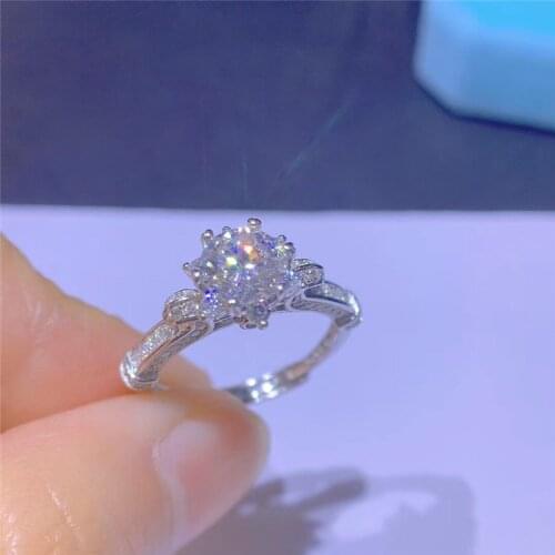 Inbeaut 925 Silver Excellent Cut Sparkling Mpissanite Ring D Color Pass Diamond Test 1 ct Stone Luxury Royal Wedding Ring Girls