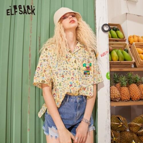 ELFSACK Graphic Print Single Breasted Casual Shirt Women,2021 Summer Chic Vintage Half Sleeve Ladies Basic Daily Top