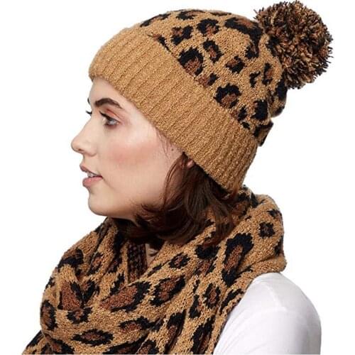 New winter Leopard hat for women Pompom hats beanie Girls women bonnet winter hats Fashion Warm Knitted Womens Hat WH073D