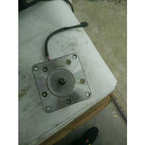 UPH569-AM servo motor , used in good condition . 80% appearance new , good working , free shipping