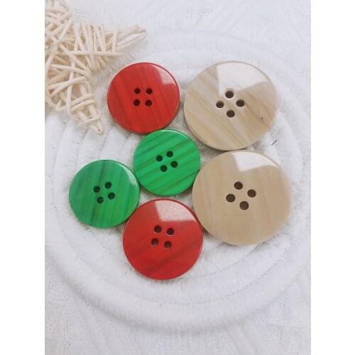 New 20pcs Resin 4 holes Buttons Sewing accessories Size Complete for clothing Decorative Plastic Buttons Handmade DIY