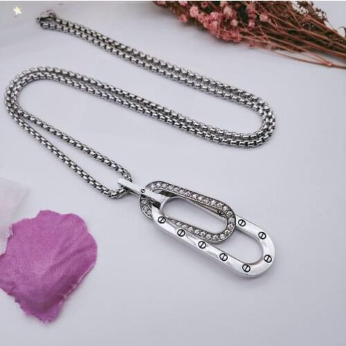 Full Crystal Four-leaf Clover Necklace Female Ins Tide Small Fragrance Pendant Fashion Personality Sweater Chain Hiphop/Rock