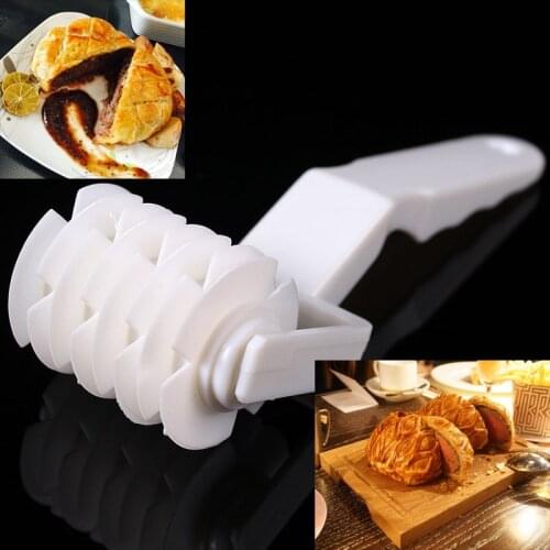 Plastic Wheel Pull Net Knife Embossing Dough Roller Lattice Craft Home Cooking Tool Pizza Pastry Lattice Meringue Cutters Wheels