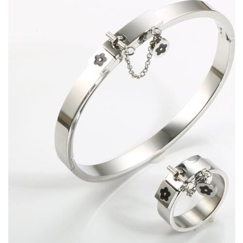 Women Girl Party Charm Bangles Bracelet Rings Jewelry Gifts Luxury OL StainlessSteel Lucky Flower Cuff Bangles Jewelry Set