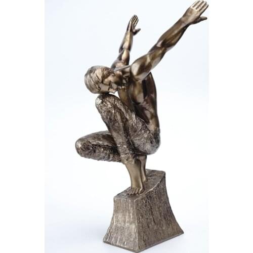 Nordic Resin Statue Abstract Mens Retro Sculpture Home Decor Crafts Handmade Art Figurine Living Room Decoration Ornaments