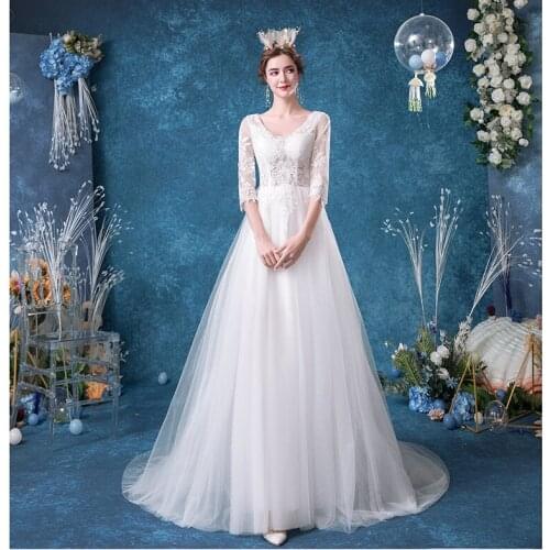 A-Line Wedding Dress V-neck Half Sleeves Small Traiing Wedding Gown 505
