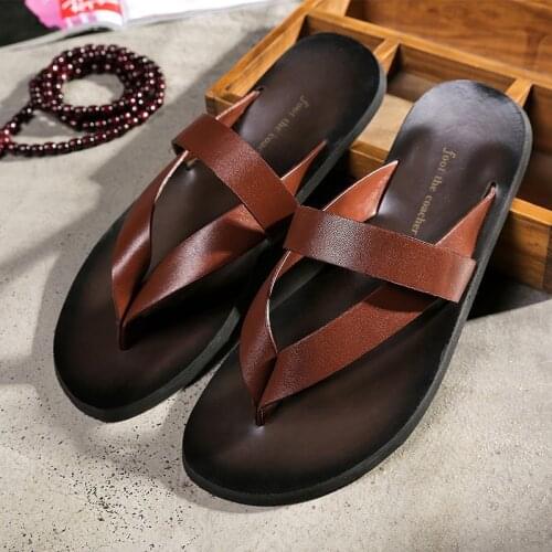 Summer Casual Beach Slippers Mens Genuine Leather Flat Flip Flops Mens Slides T-Strap Open Toe Men Fashion Outdoor Shoes