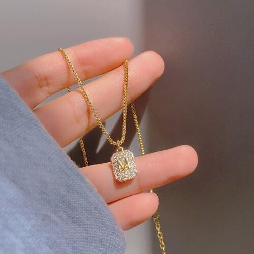 DAVINI Letters Necklaces Golden Shiny Square Pendant Necklace Link Chain Necklaces For Women Female Fashion Jewelry MG282