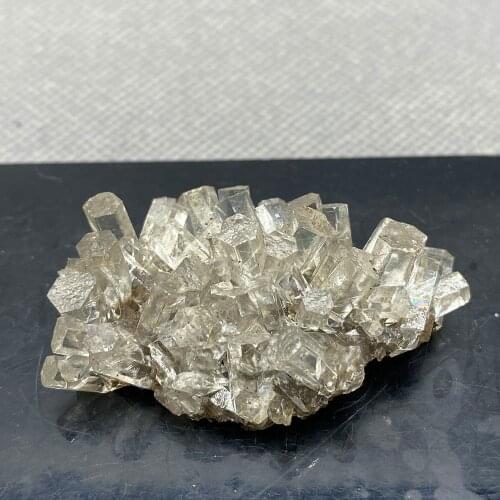 Natural transparent columnar calcite is rare and extinct in China