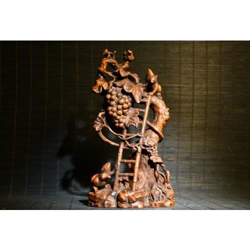 8" China Lucky Old Boxwood Hand-carved Squirrel picking grapes statue Squirrel on the tree Implication fruitful Office Ornaments