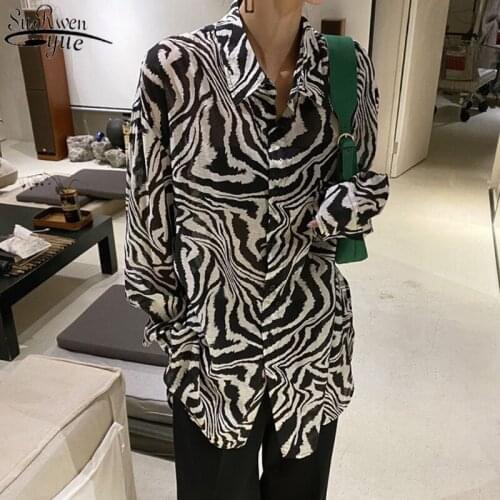 Vintage Women Shirts Loose Plus Size Streetwear Cotton Top Female Long Sleeve Zebra Pattern Shirt Sun Proof Blouse Women 11913