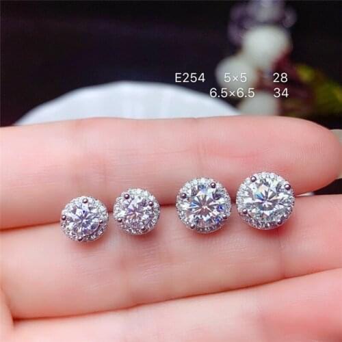 Silver Total 1-2 Carat Excellent Cut Diamond Test Passed Round D Color Clear Moisssnaite Stud Earrings Female Silver 925 Jewelry