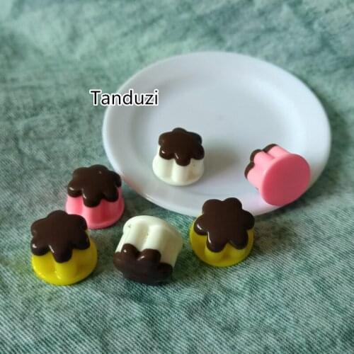 Tanduzi 100pcs Wholesale Cute Flatback Resin Cabochons Simulation Food Chocolate Pudding DIY 1:12 Dollhouse Miniature Deco Parts