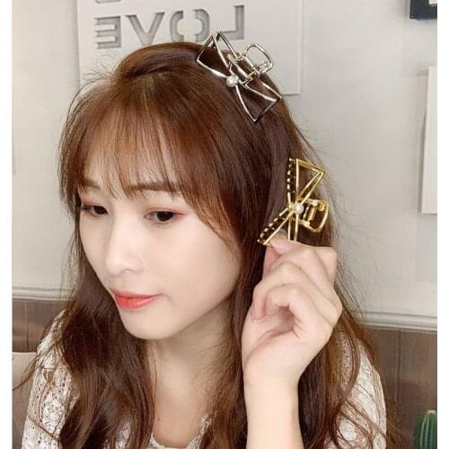 Women Girls Geometric Hair Claw Clamps Metal Hair Crab Pearl Hair Claw Clip Solid Color Hairpin Large Size Hair Accessories