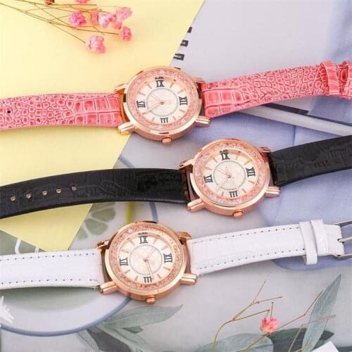 2019Featured Women Watches Roman Numeral Disc Luxury Leather Strap Female Quartz Wristwatch Casual Dress Clock