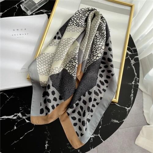 Summer New Silk Square Scarf Women Fashion Neck Hairband Shawl Lady Wrap Spring Neckerchief Bandana Leopard Plaid Scarves 2021