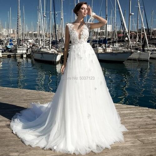 White Wedding Dresses A Line Sleeveless 3D Flowers Bridal Wedding Gown Lace Appliques Scoop Illusion Vestido De Noiva