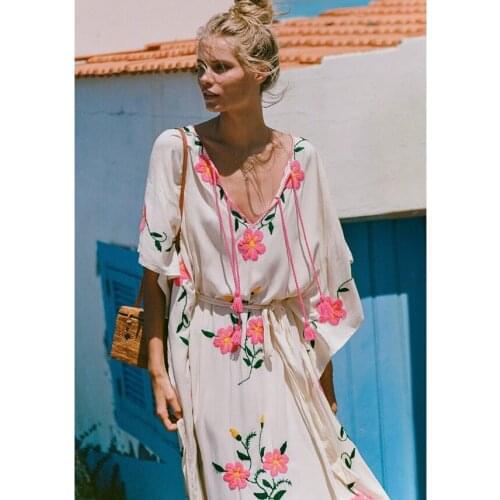 2019 Summer Women Oversized Ethnic Floral Embroidery Hippie Boho People Batwing sleeves Maxi Robe Long dress Vestido Feminine