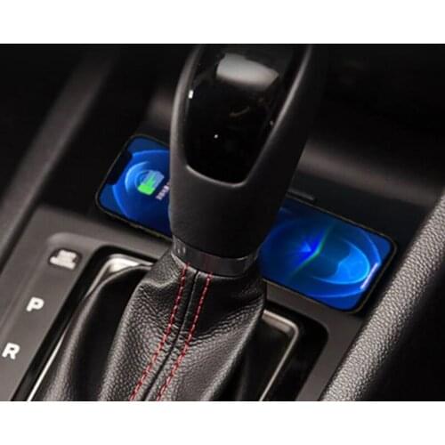 15W QI car wireless charging phone charger fast charging plate pad charging holder accessories for Hyundai I20 2018-2020