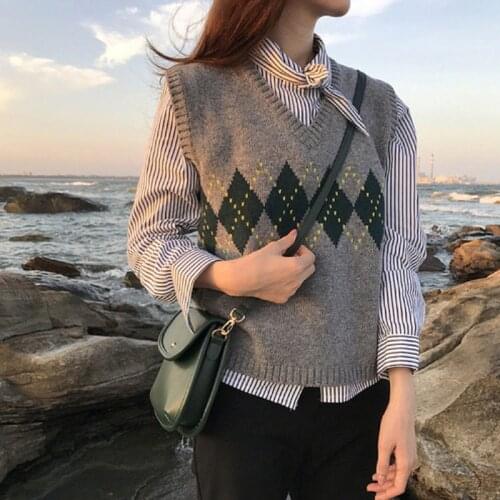 Autumn Women Art Retro Sweater Vest Korean Style Vintage Geometric Argyle V Neck Sleeveless Pullovers Knitted Sweaters Tops
