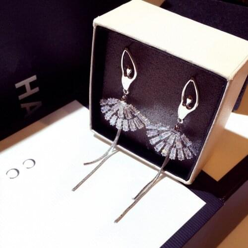 New Woman Drop Earrings High Quality Shiny Full Rhinestone Long Ballet Girl Dangle Earrings Fashion Accessories Trendy Jewelry