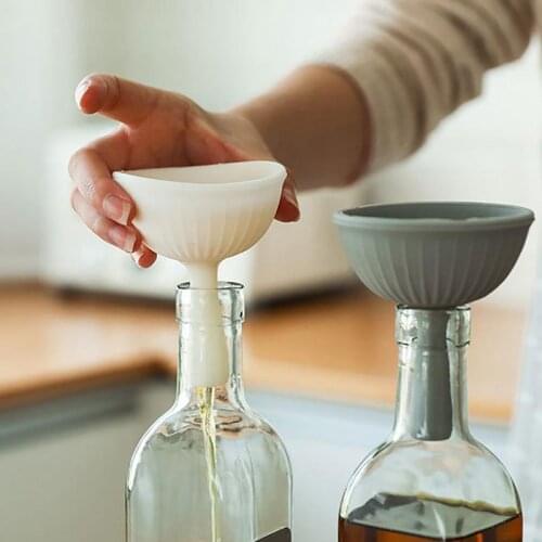 Reusable Silicone Collapsible Funnel Wide Mouth Silicone Liquid Hopper Oil Funnel For Filling Bottles Foldable Funnel Tools
