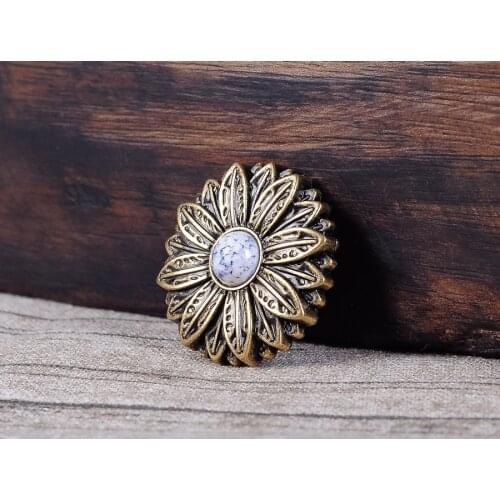10PC 30MM White Turquoise Flower DIY Leathercraft Concho Antique Brass Screwback