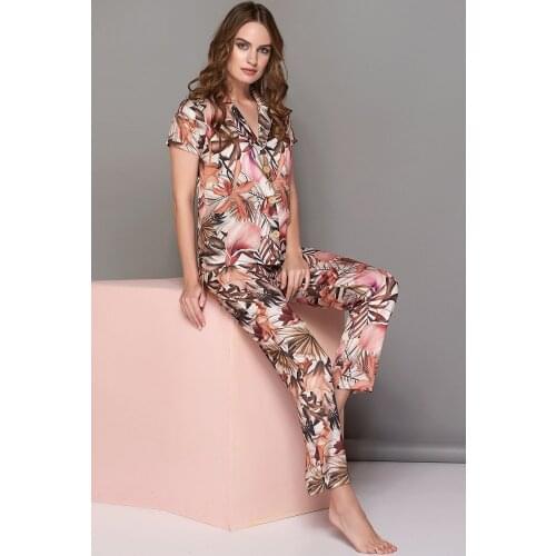 Sevim Women's Satin Pajamas