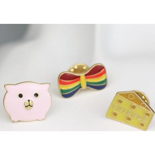 Free shipping 6pcs/ lot metal enamel epoxy bear knot friends brooch badge collar pins