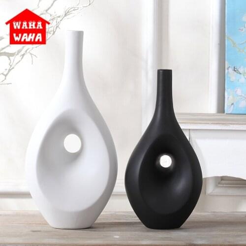 Nordicstyle black and white abstract vase decoration modern minimalist home flower arrangement living room decoration decoration