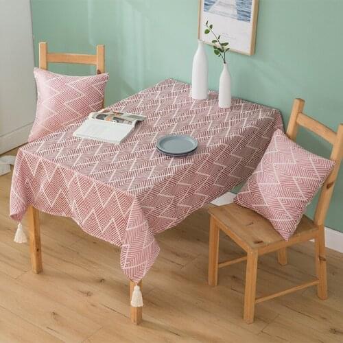 ZISIZ Linen Tablecloths On The Table