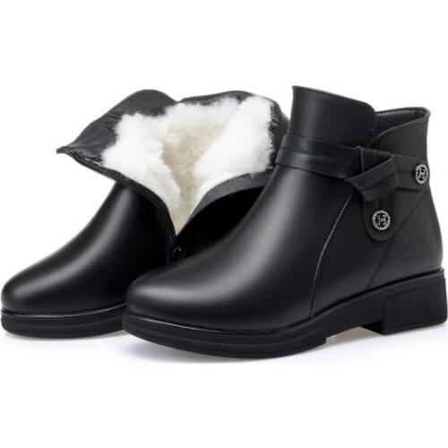 Large Size Warm Winter Boots Cow Leather Plush / Wool Warm Boots Winter Shoes Fashion Casual Shoes Woman Ankle Boots Snow Boots