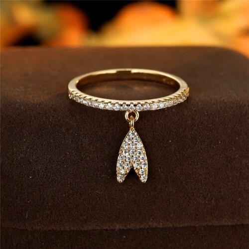 Luxury Female Crystal Letter V Pendant Ring Trendy Gold Silver Color Engagement Ring Charm White Zircon Wedding Rings For Women