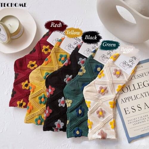 5 Pairs/set New Retro Socks Mid Tube Flower Jacquard Ladies Winter Socks Japanese Diamond Plaid Korean High Tube Cotton Socks