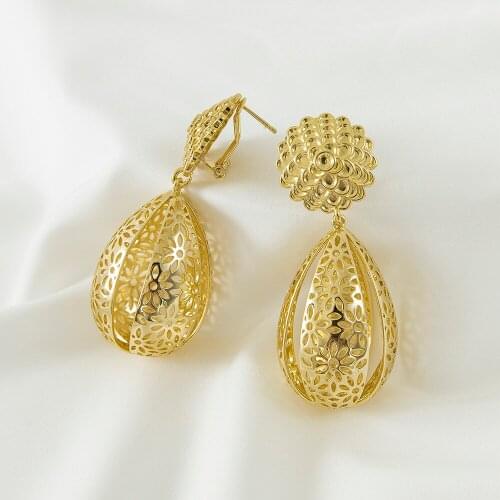 Hollow Out Decorative Pattern Water Drop Shaped Exquisite Women Earrings 2021 New Arrival Wedding Gift