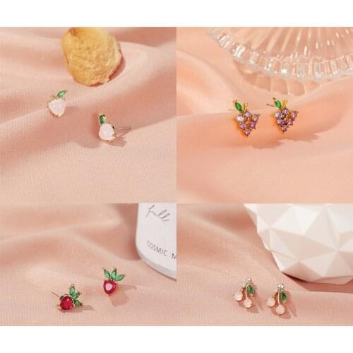 New Small fresh fruit earrings Studs Fashion Crystal Pineapple Banana Peach Apple Lemon Fruit Stud Earrings